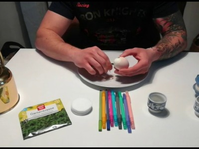 SpaceShip, Tobi zeigt euch, wie man "Kresse-Eier" macht.