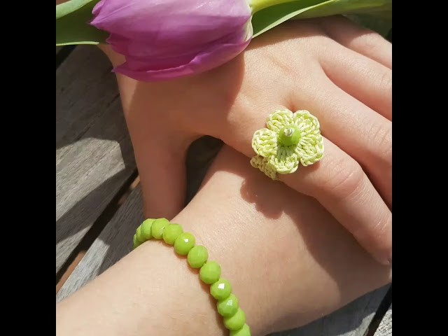 Blumen häkeln für Schmuckherstellung by www.kinder -schmuckwerkstatt.at