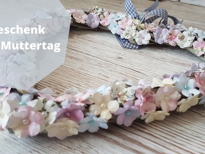 DIY Muttertagsgeschenk Blumenkranz basteln I Papierblumen aus Action Papier basteln
