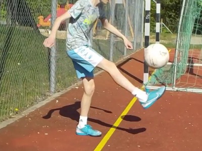 130 mal den Fussball hochhalten