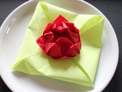 Rose selber falten aus Servietten DIY für Muttertag, Geburtstag, Hochzeit & Weihnachten [W+]