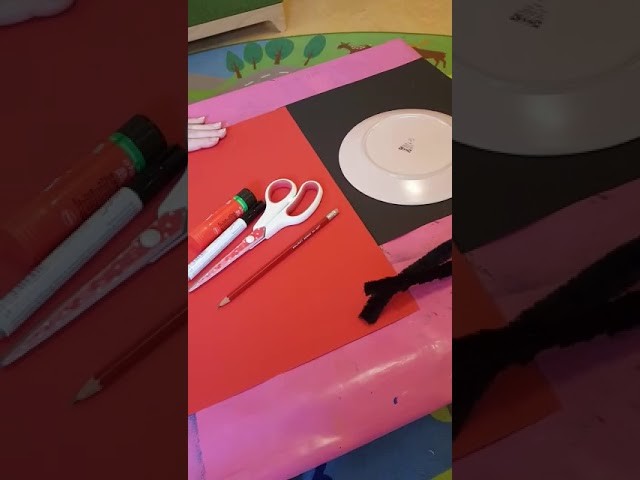 Wir basteln einen Marienkäfer ????