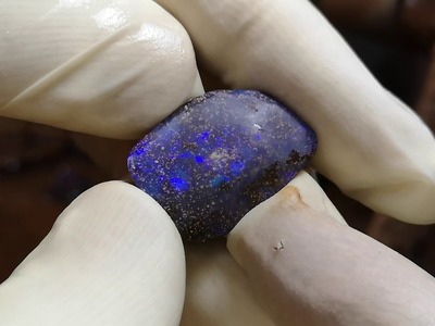 Boulder-Opal schleifen