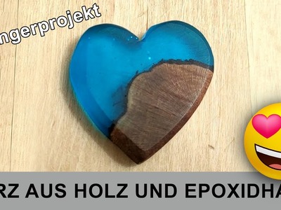 Blaues Herz aus Epoxidharz und Holz - Blue heart made of epoxy resin and wood - Zwergenwerkstatt