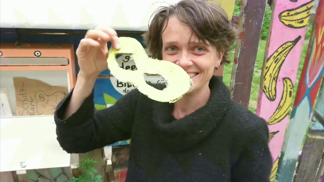 GRÜNE PARADE TV #2 - Luise bastelt Papierflieger