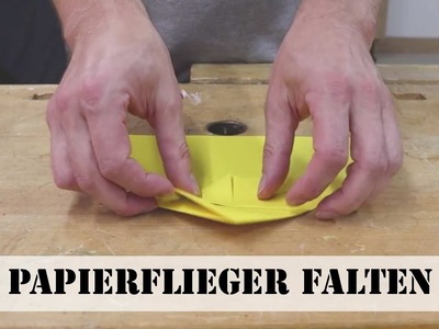 Papierflieger: Schwalbe falten