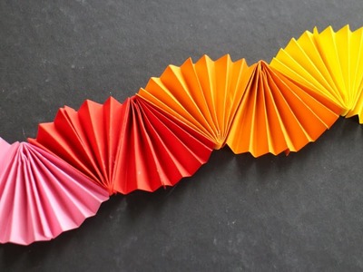 Regenbogen Girlande Origami selber machen. Basteln mit Papier [W+]