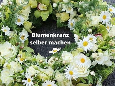 Blumenkranz weiss grün selber machen - Floristik Anleitung - DIY Inspiration Blumenmann