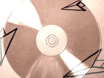 Kleinstadtpiratin - PAPIERFLIEGER prod. by ROLVND. authentisch & spontan