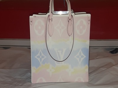 Gift box purse