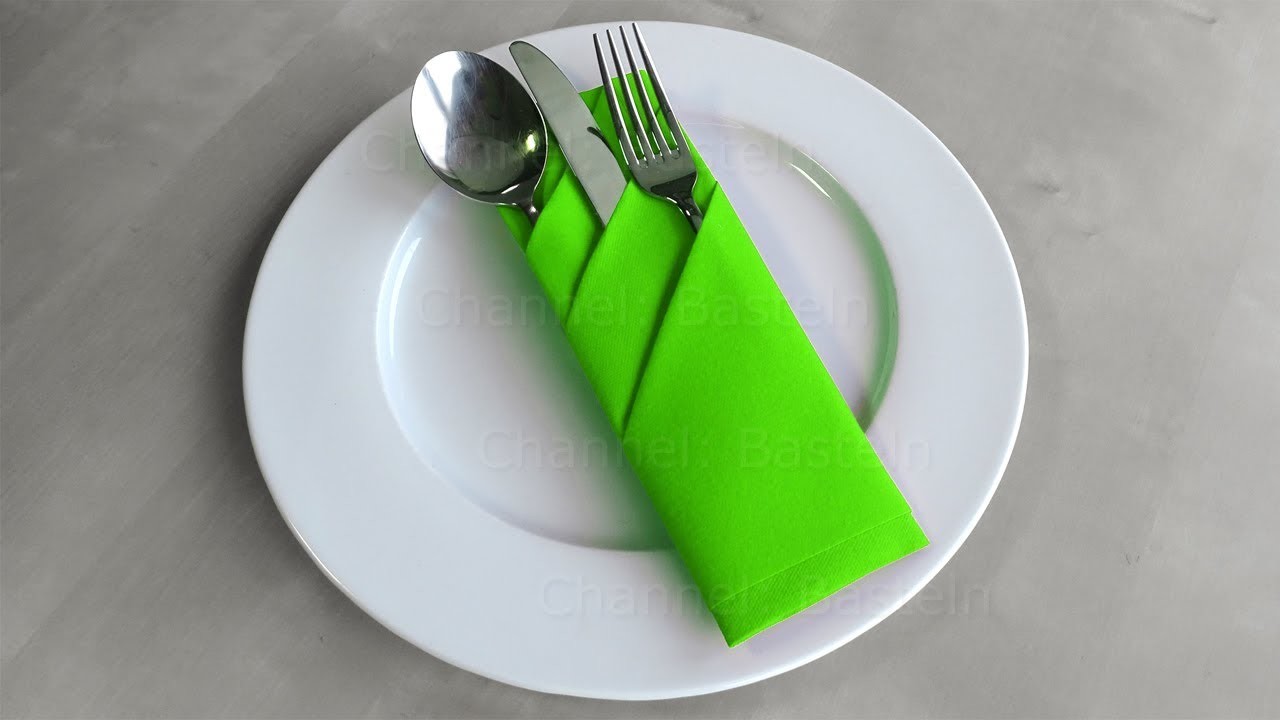 Servietten falten: Bestecktasche falten - Tischdeko für Hochzeit oder Geburtstag