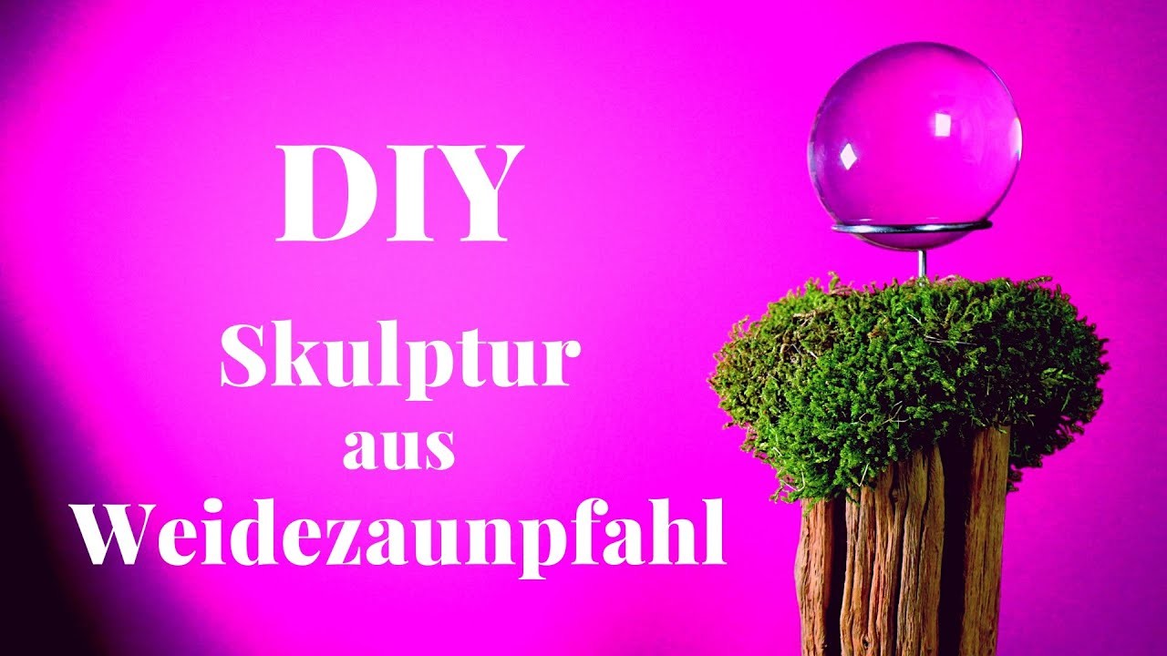 DIY Schöne Deko fürs Haus aus dem Holz eines Weidezaunpfahls. Glaskugel und Moos geben den Look 3