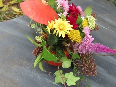 Herbstdeko mit  Naturmaterialien zum selber machen . Deko mit Kürbis .