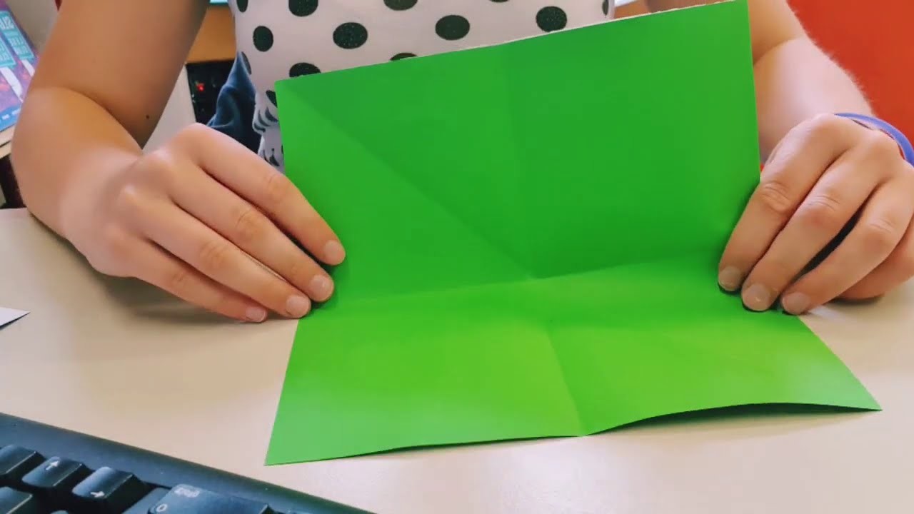 SLC - Papierflieger to go "Die fliegende Untertasse"