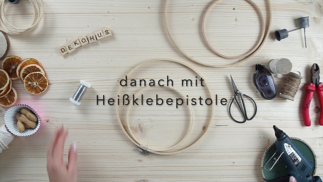 Winterliche Wand Deko aus Stickrahmen