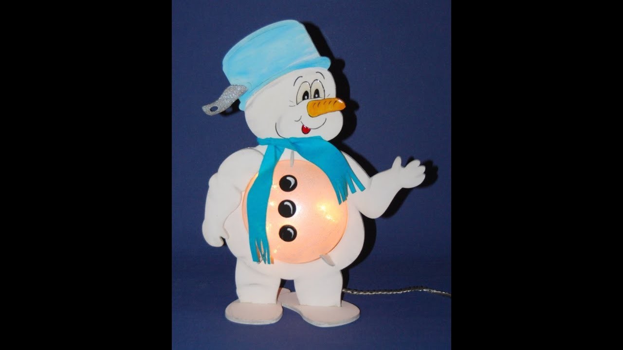 Schneemann mit Leuchtbauch für Lichterkette aus Holz bemalen mit Acrylfarben