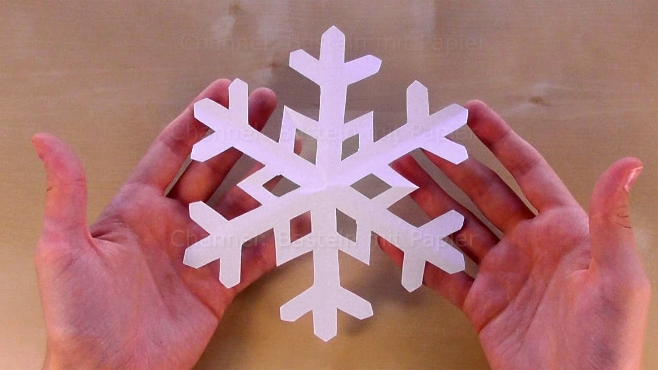 Schneeflocken basteln für Weihnachten mit Papier - Weihnachtsdeko selber machen ❄