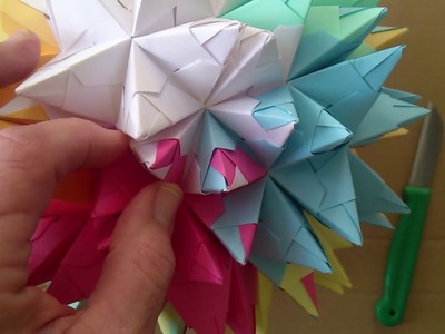 Bascetta Plus - Sterne kreativ – 15 h von 17:  Sternenkugel öffnen & "reparieren" – Origami einfach