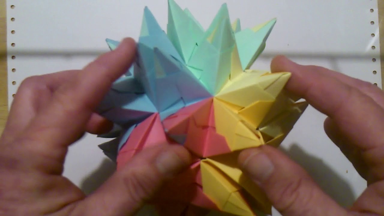Bascetta Plus - Sterne kreativ –  15 a von 17:   Sternenkugeln aus 90, 210 und 270 Modulen – Origami