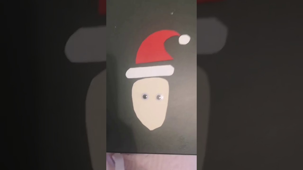 Weihnachtsmann basteln mit Kleinkind Bastelidee aus Müll