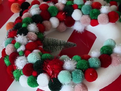 Basteln mit Heißklebstoff: Weihnachtskranz