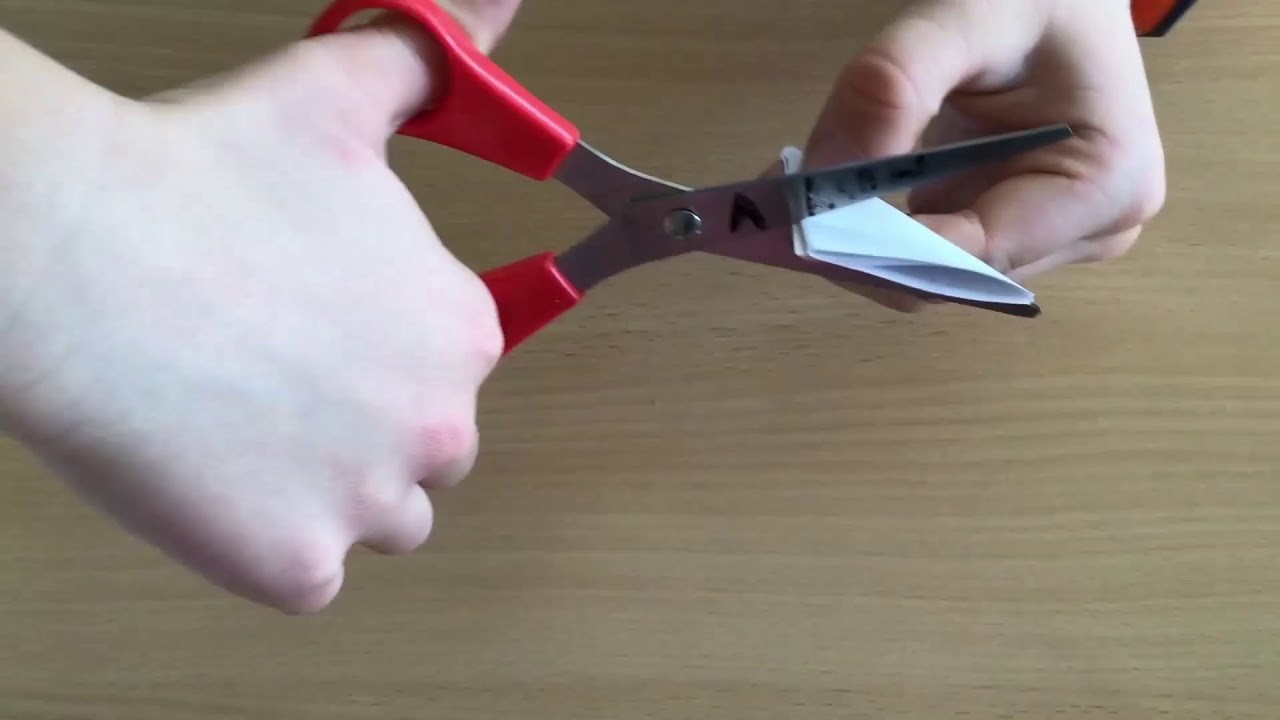 Unser Tutorial: Wir basteln Schneeflocken!