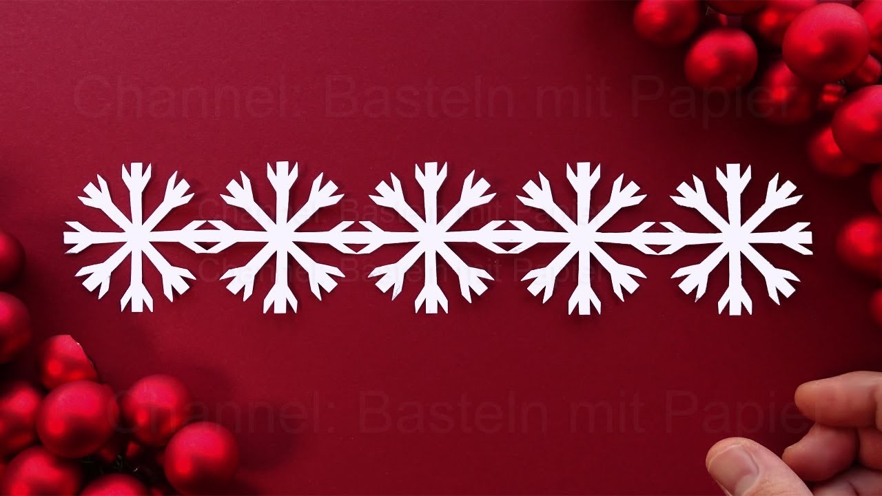 Basteln für Weihnachten mit Papier: Schneeflocken ❄ Weihnachtsdeko selber machen. Bastelideen Winter
