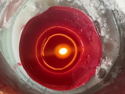 Experiment: Mit Essig und Backpulver Kerzen löschen