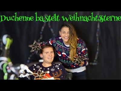 Duchenne bastelt Weihnachtssterne