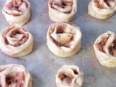 Himmlische Bratapfel Schnecken. Apfel Zimt Schnecken. elmalı tarçınlı rulo. Apple cinnamon snails