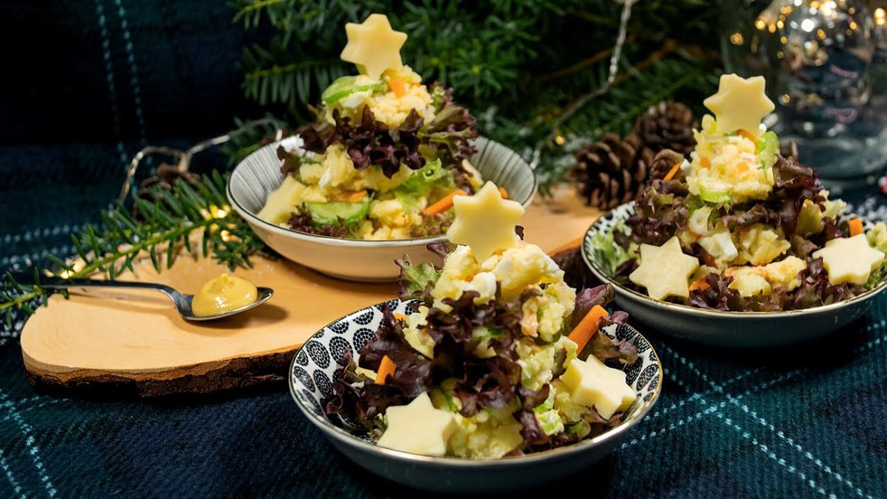 Weihnachtliche Salattannen aus japanischem Kartoffelsalat