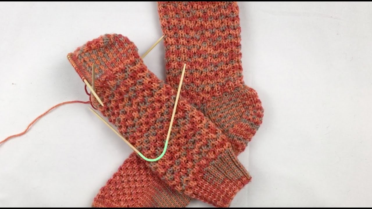 Neko Bambus Flex Strickspiel | Socken mit Wabenmuster