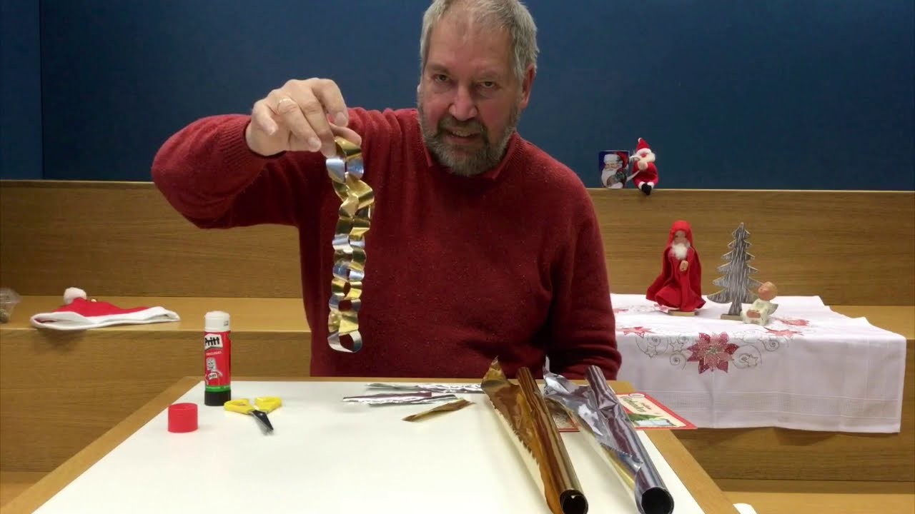 Bibliothek Witten - Basteln mit Christian: "Girlanden"