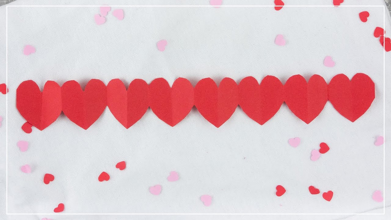 DIY Herzgirlande aus Papier basteln | Herzkette selber machen