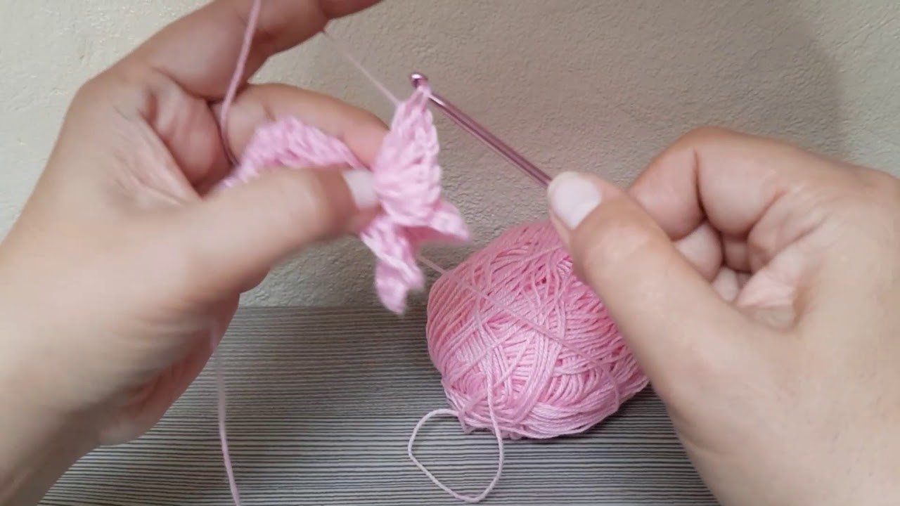 Super Easy ! DIY Wie häkelt man ein Puppen Kleid ? How to Crochet a Doll Dress?