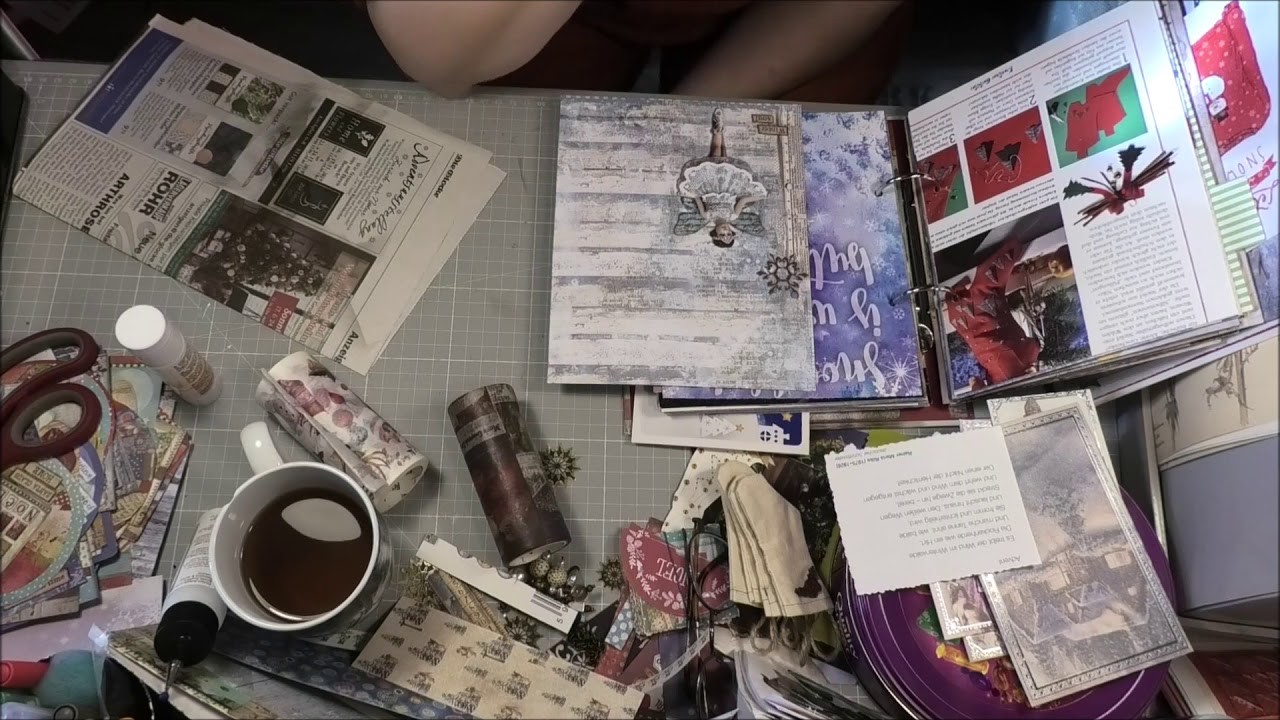 Craft with me???? - "December Daily"  --  5 --