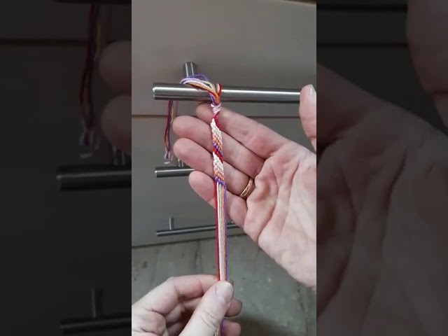 Bänder knoten
