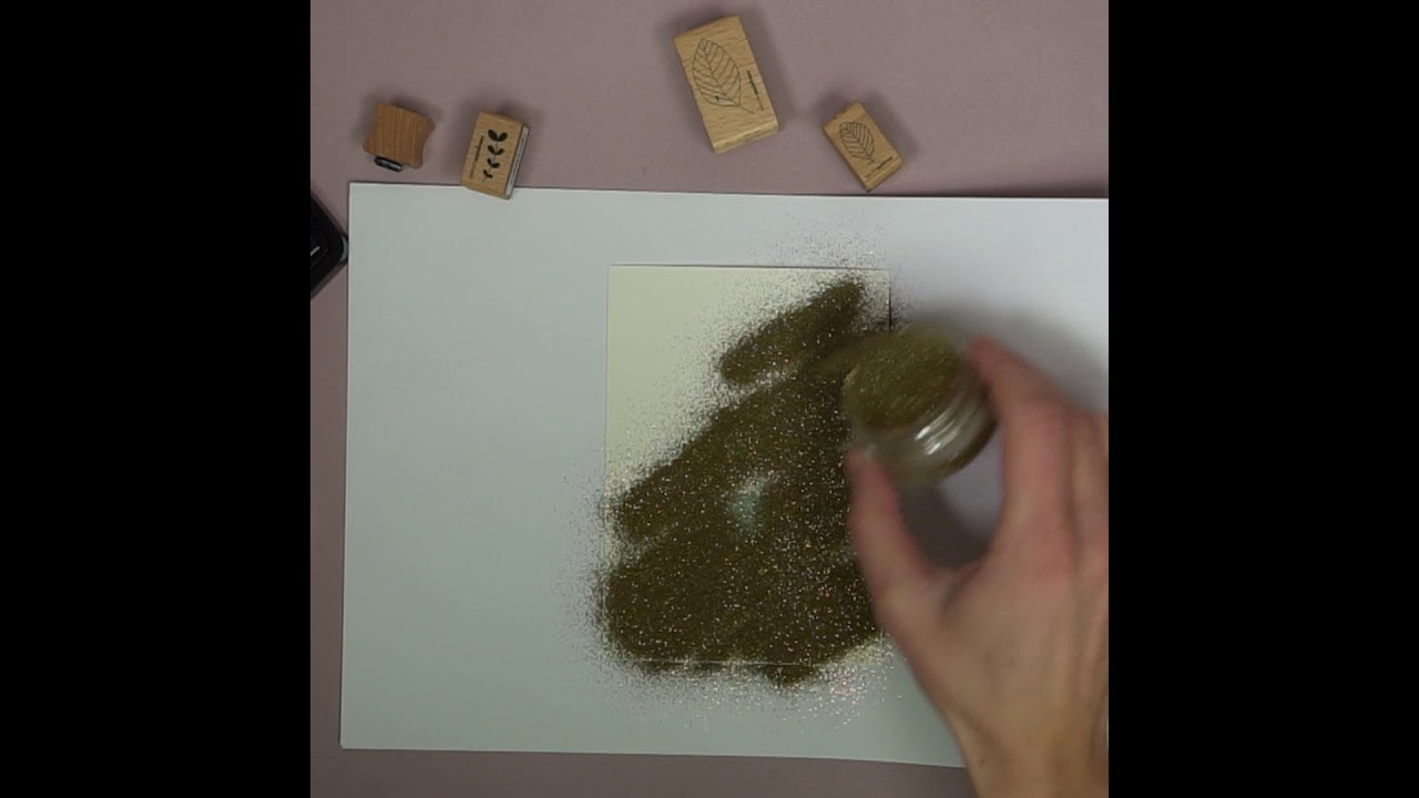 DIY Stamping Tutorial - Embossing Pulver Gold Blätterkranz