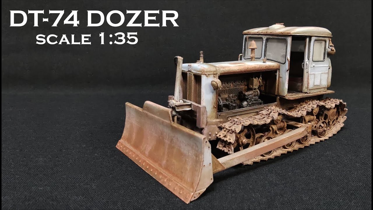 100% Acrylic Weathering DT-74 Soviet Dozer. 100% Acryl Verwitterung DT-74 Sowjet Bulldozer