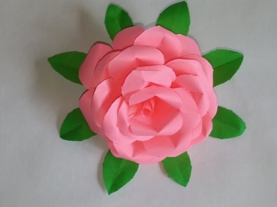 Papierrosen basteln. Rose aus Papier falten.  Schnelle und einfache DIY-Anleitung