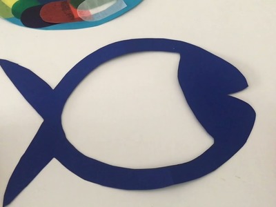 DIY : Basteln mit Kindern ???? #basteln #fisch #sommer #kinder #regenbogenfisch