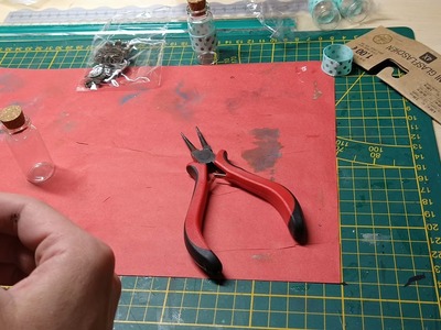 Glasfläschchen verzieren fürs Junk journal