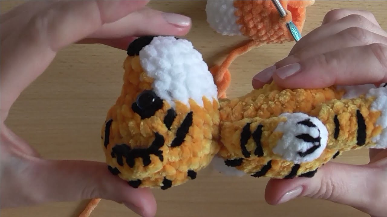 Gehäkelter Minitiger Teil2