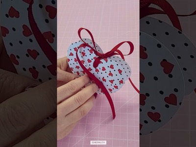 Plotten für Muttertag: Herzschachtel zum Falten #short