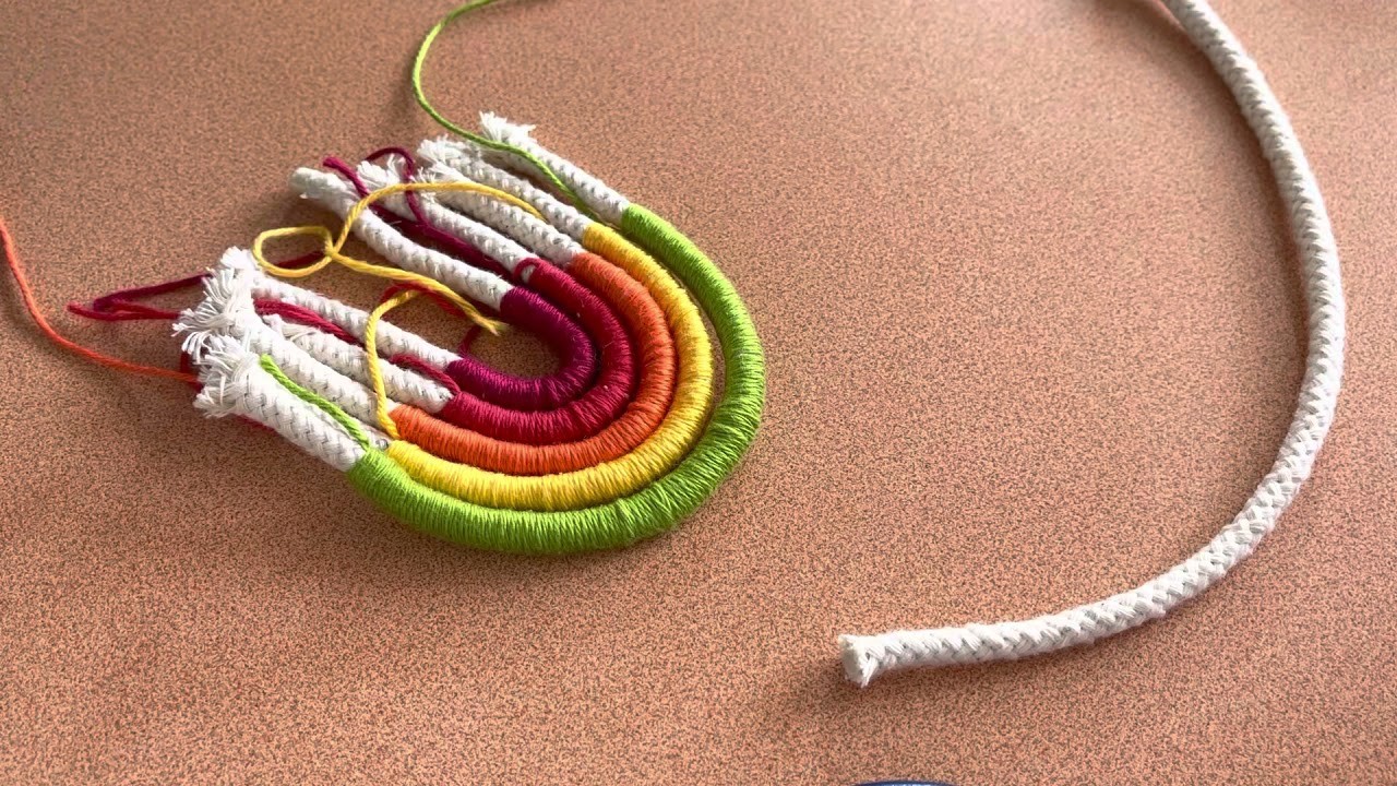 DIY Regenbogen aus Baumwollseil Macrame